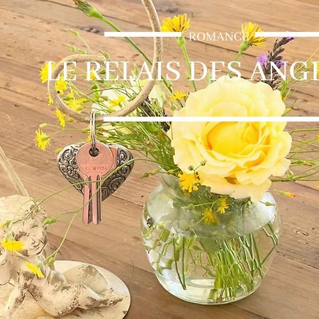 Le Relais Des Anges Bed & Breakfast Mercues Bagian luar foto