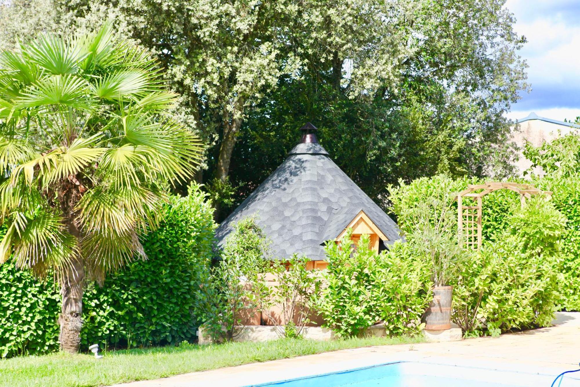 Le Relais Des Anges Bed & Breakfast Mercues Bagian luar foto